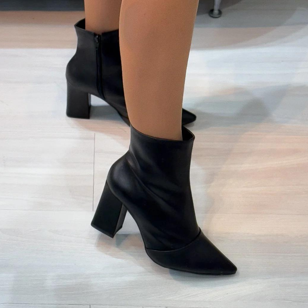 Bota Feminina Preto Berry