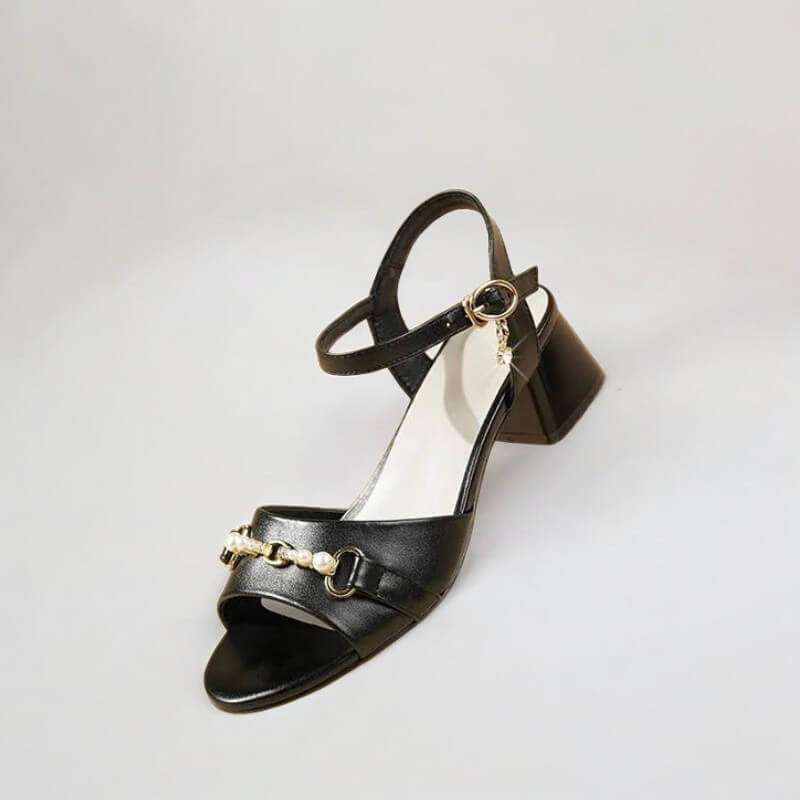 Sandália Feminina de Couro Preto Helena