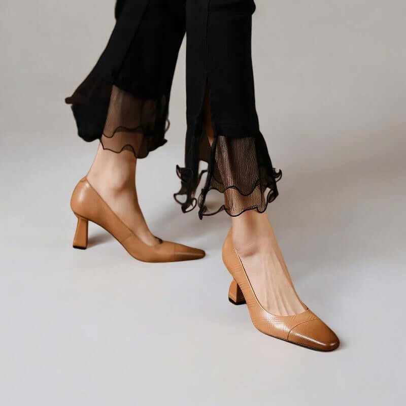 Scarpin Feminino Bico Fino Marrom Pilar