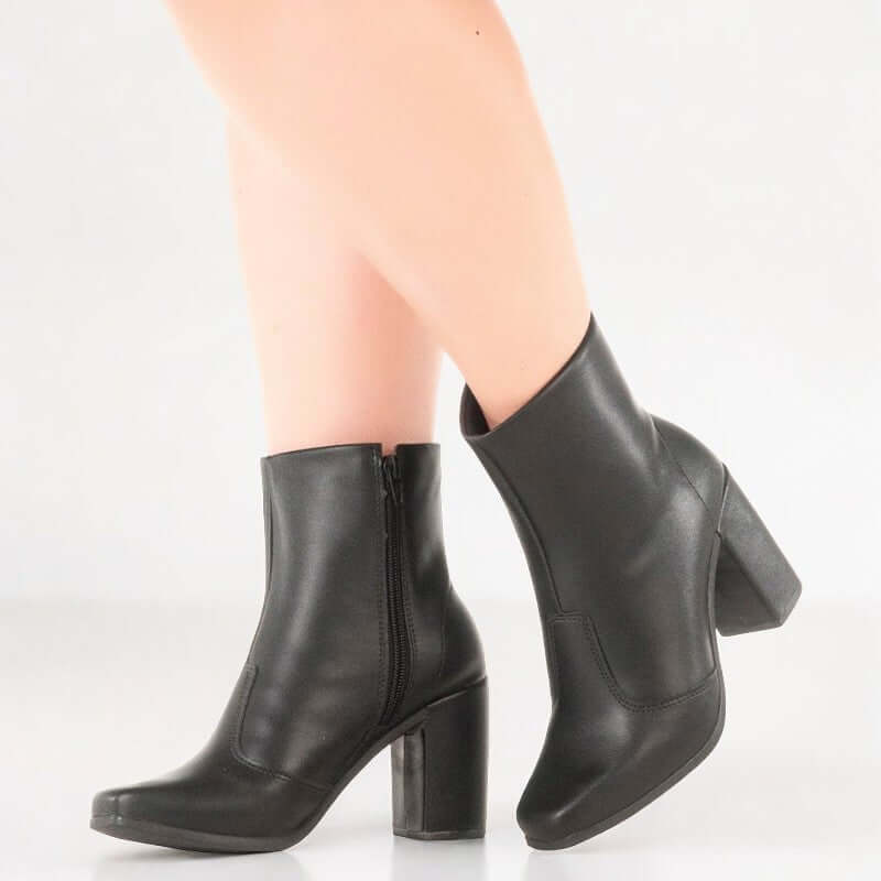 Bota Feminina Salto Grosso Preto Bruna