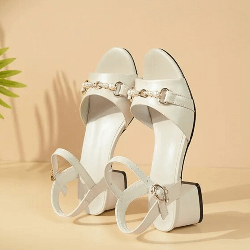 Sandália Feminina de Couro Branco Helena