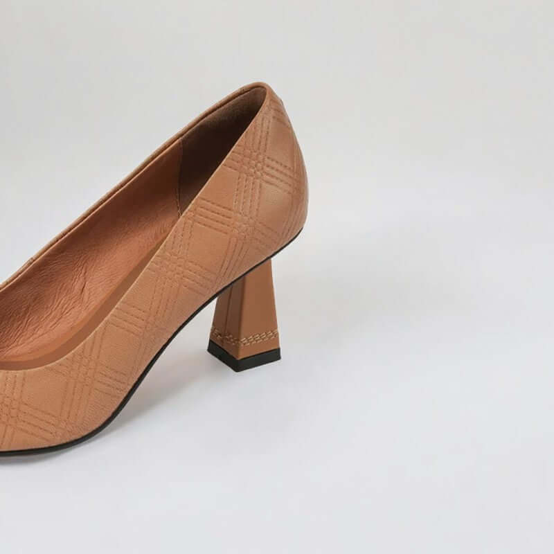 Scarpin Feminino Bico Fino Marrom Pilar