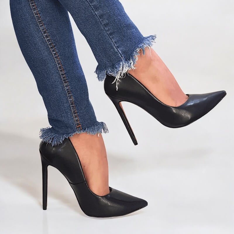 Scarpin Preto Fosco Alto 12 cm Harper