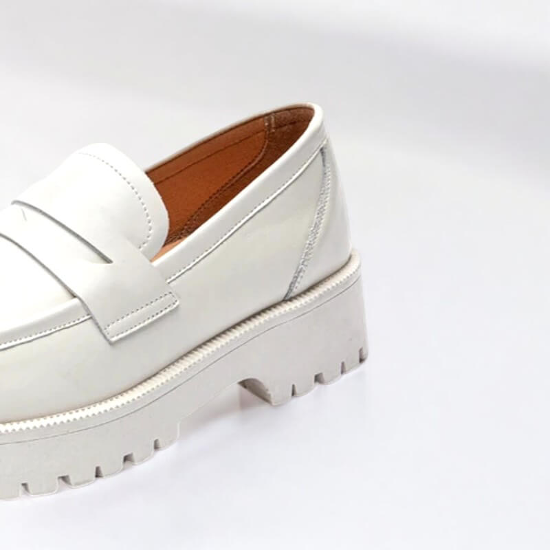 Mocassim Feminino Tratorado Branco Jullieta