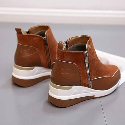 Bota Feminina Camurça Marrom Cristine