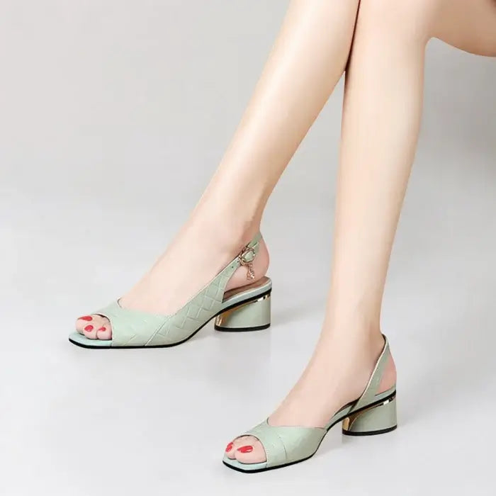 Sandália Feminino Salto Grosso Eloise