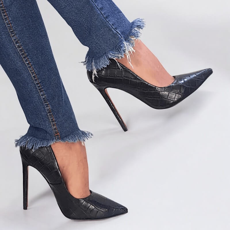 Scarpin Preto Fosco Salto 12 cm Croco