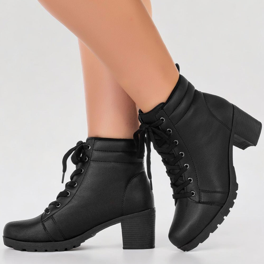 Bota Feminina Salto Baixo Tratorado Camilla