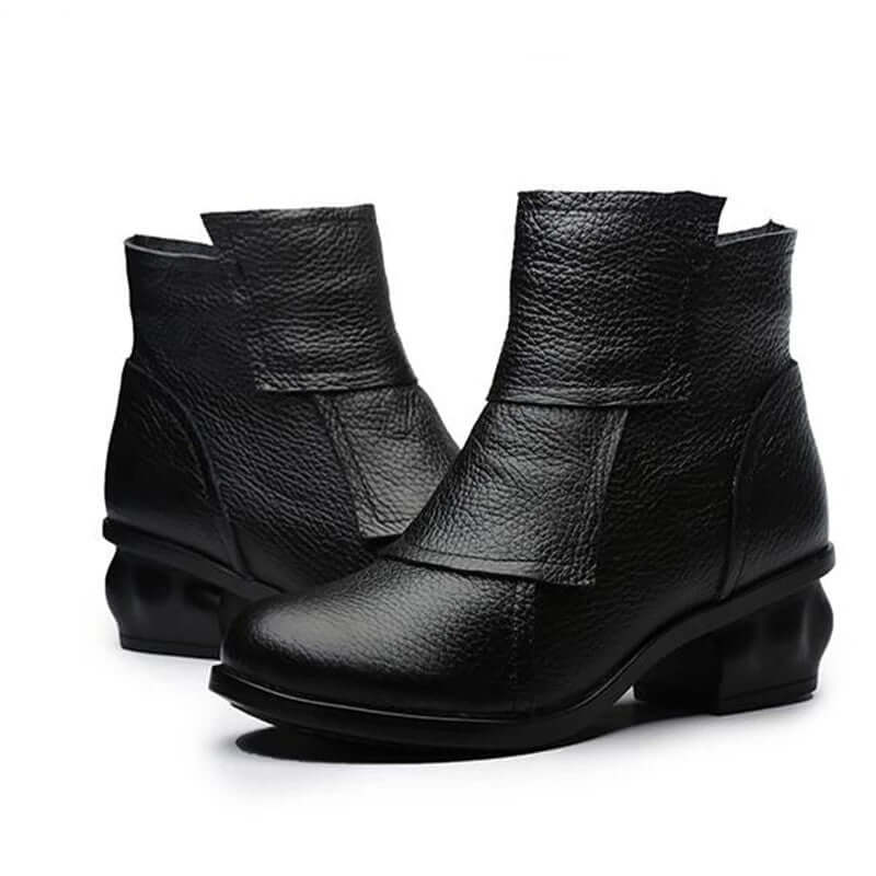 Bota Feminina de Couro Manuys