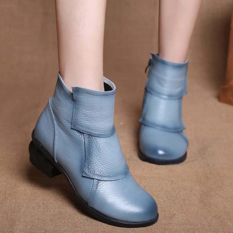 Bota Feminina de Couro Manuys