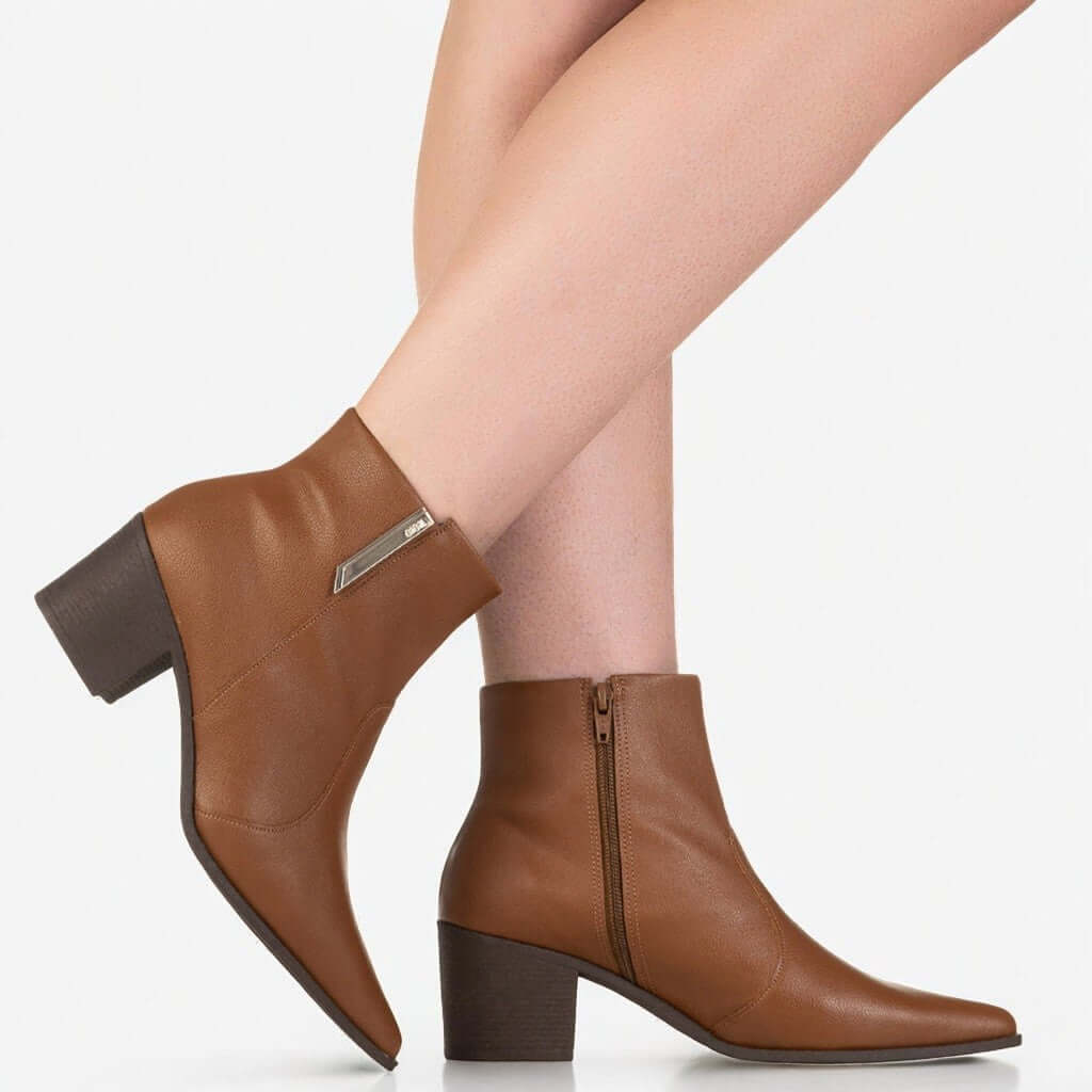 Bota Feminina de Couro Marrom Sofia