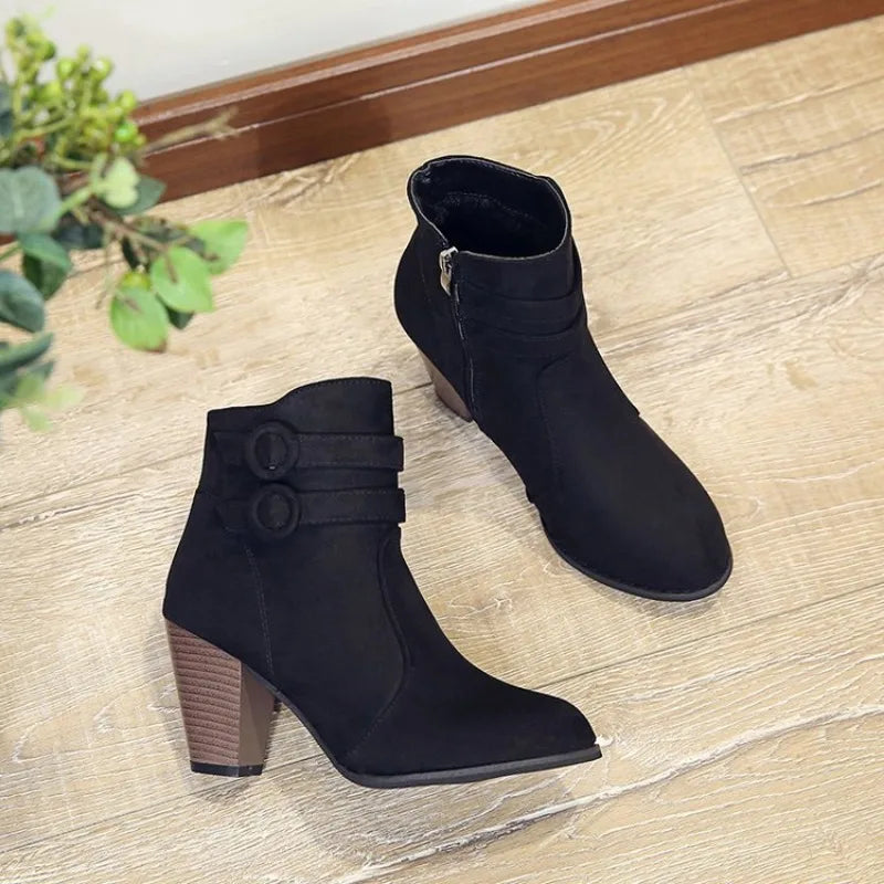 Bota Feminina Camurça Preto Luiza