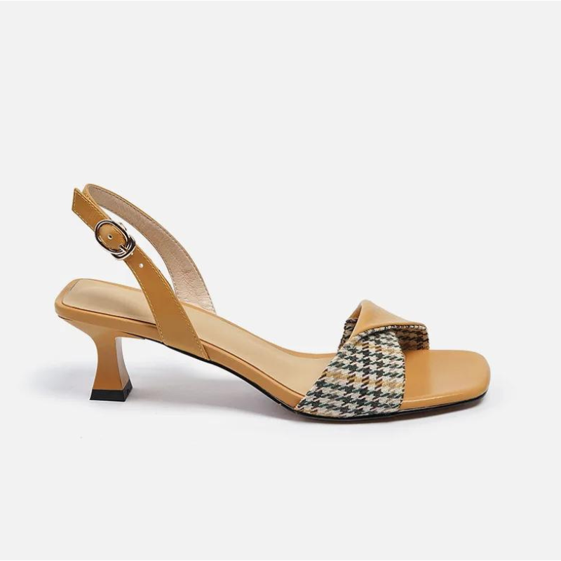 Sandália Feminina de Couro Amarelo Thaís