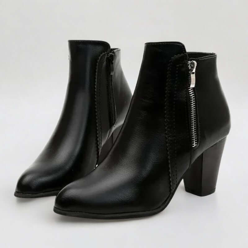 Bota Feminina Cano Curto Couro Thaís