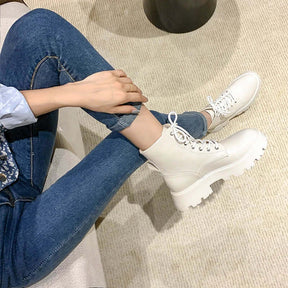 Bota Feminina Cano Curto Tratorada