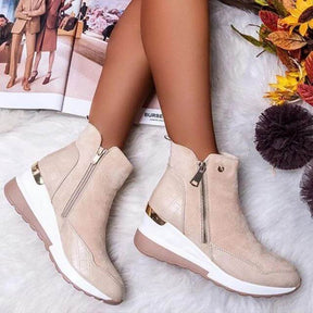 Bota Feminina Camurça Bege Cristine