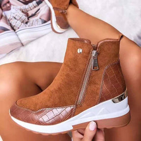 Bota Feminina Camurça Marrom Cristine