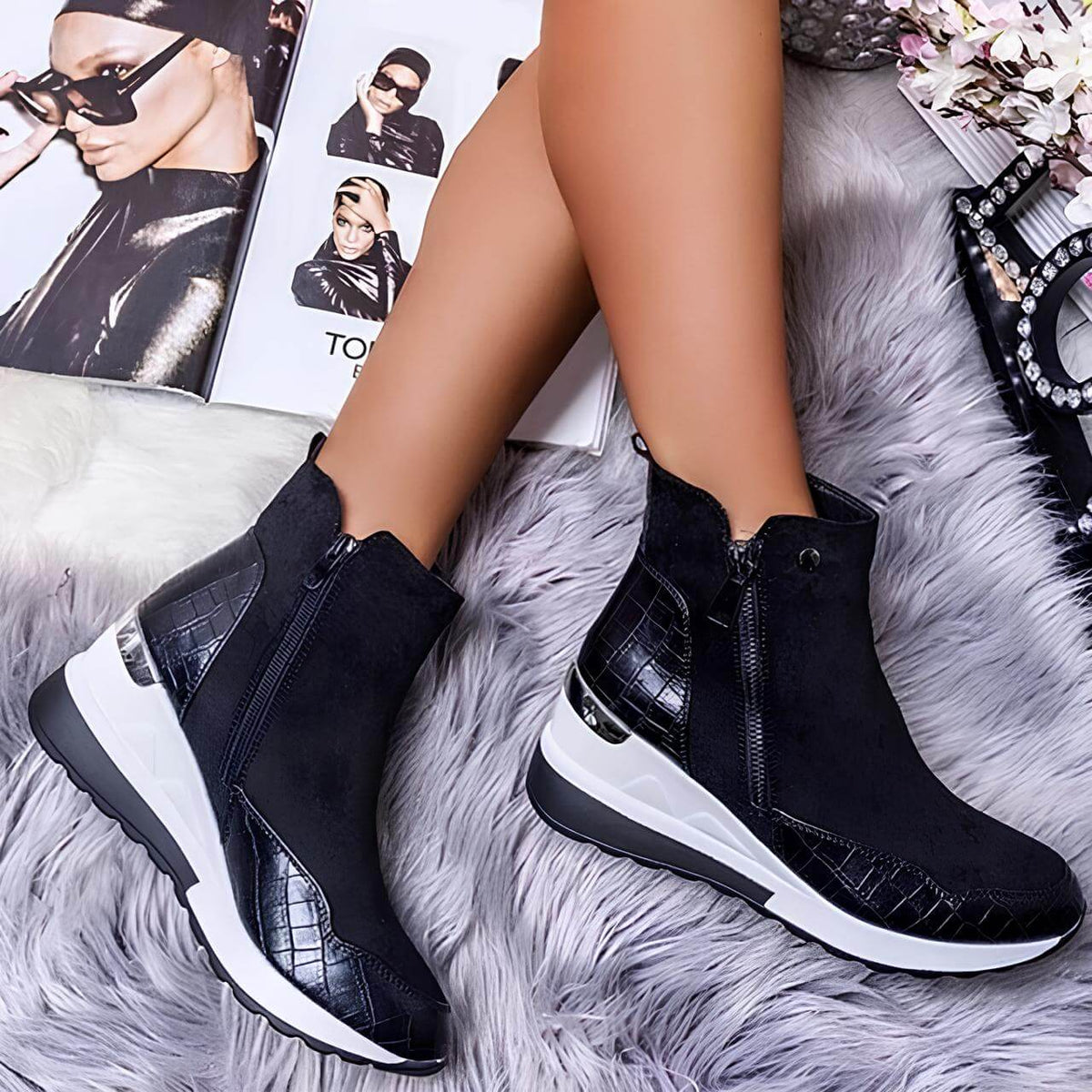 Bota Feminina Camurça Preto Cristine