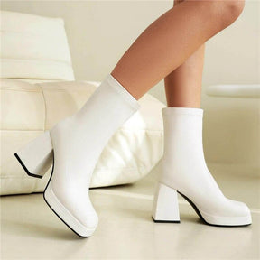 Bota Feminina de Couro Branco Clarice