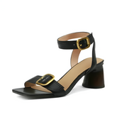Sandália Feminina de Couro Preto Larissa